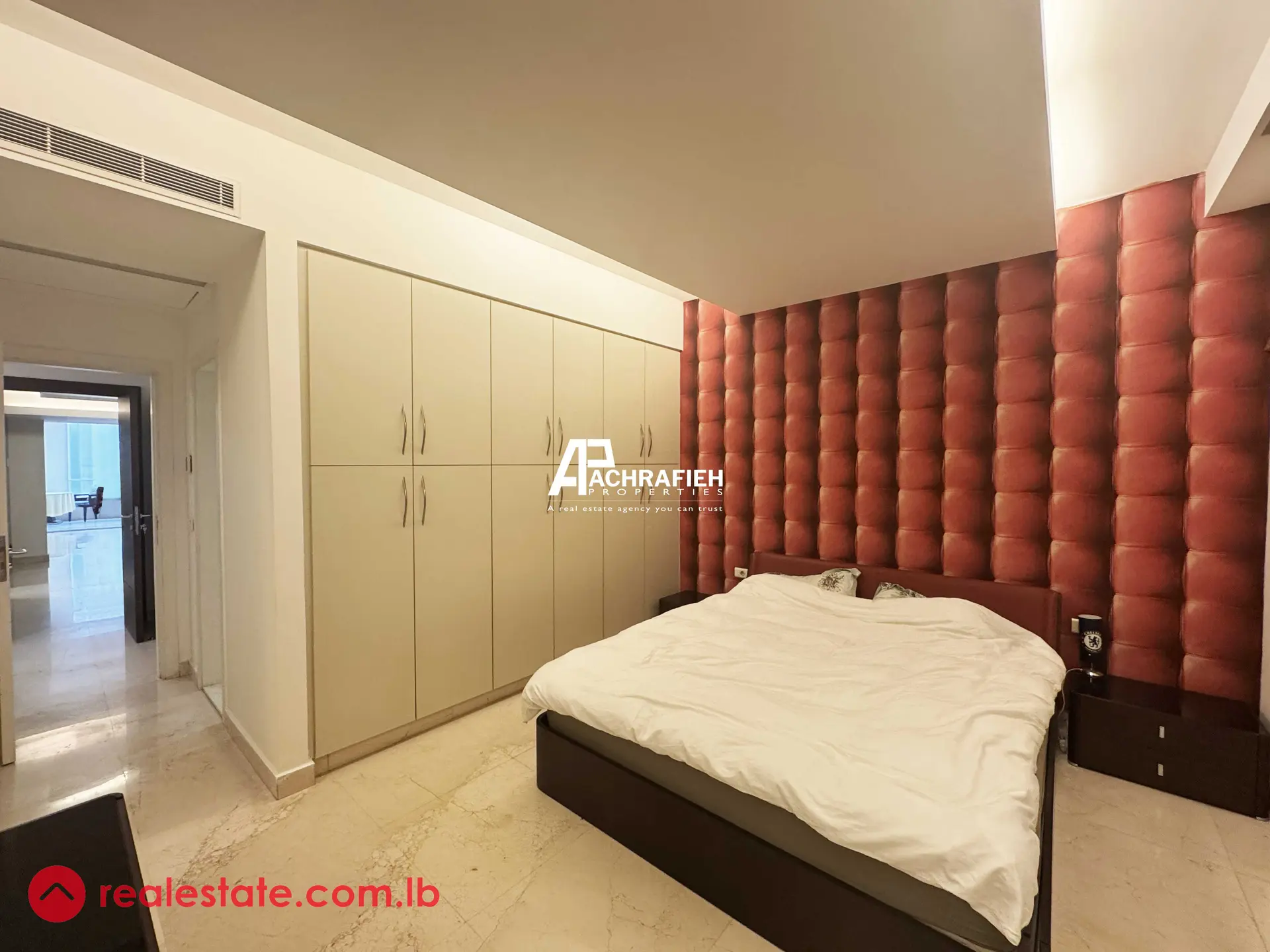 270 Sqm | 3 Bedrooms | For Sale in Tabaris image 3