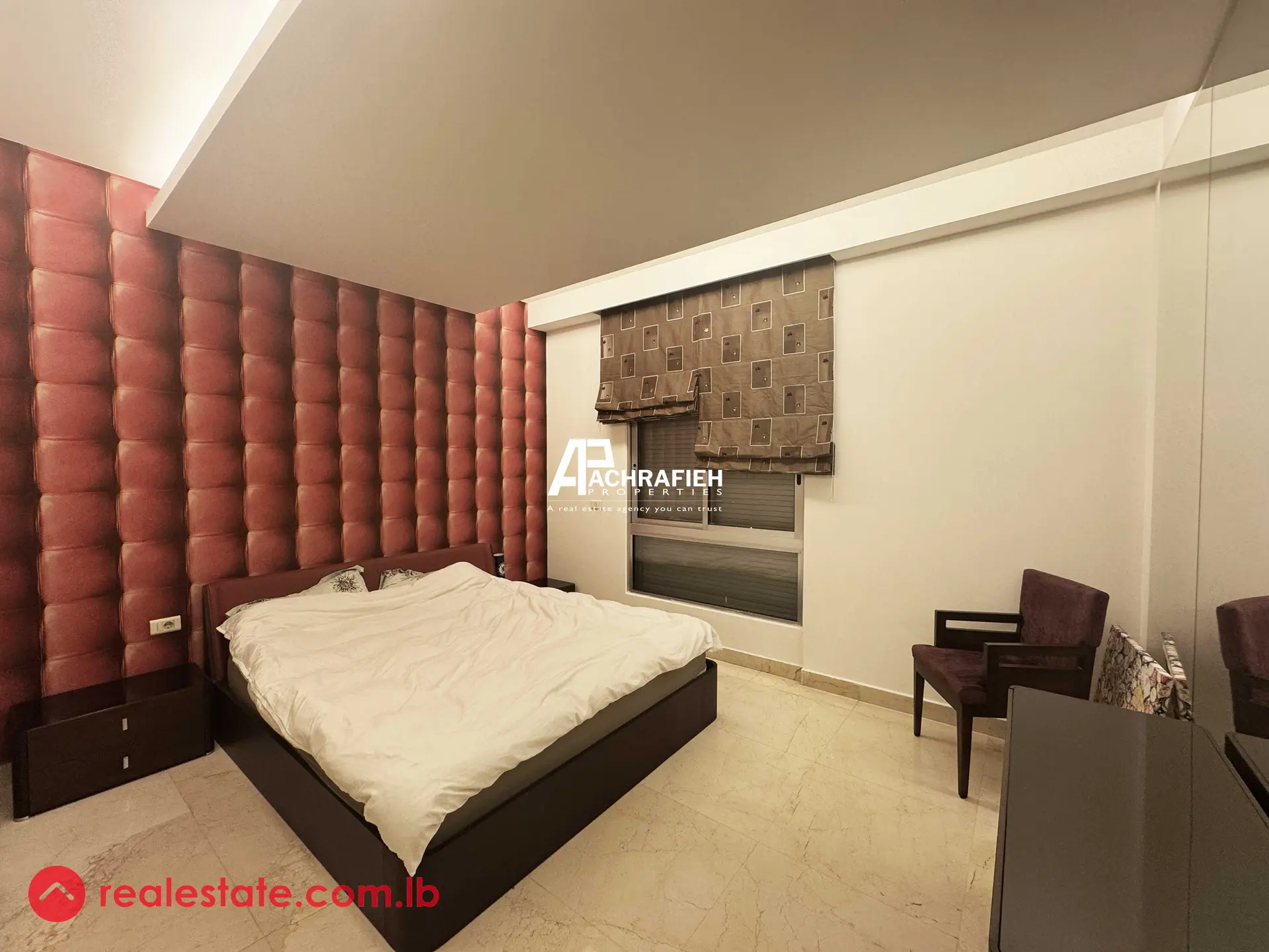 270 Sqm | 3 Bedrooms | For Sale in Tabaris 2 image 1